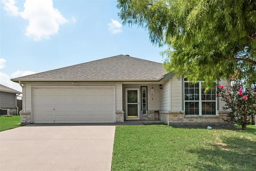 202 Oxford Loop, Princeton, TX 75407