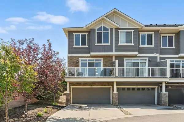 501 Evanston MNR Northwest, Calgary, AB T3P 0R8