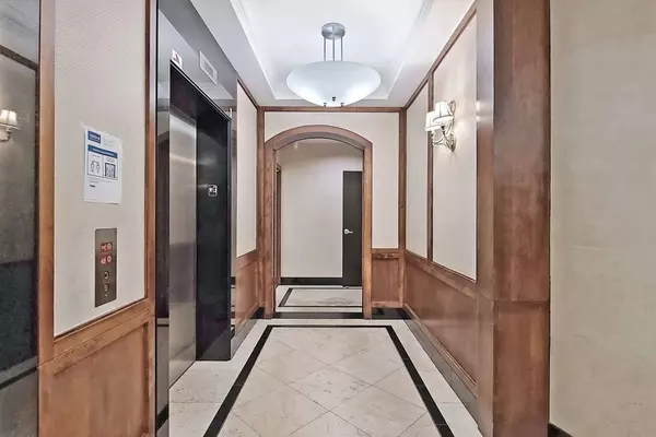 Toronto C14, ON M2N 6Z8,35 Finch AVE E #2111