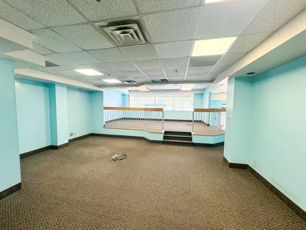 London East, ON N6A 1M8,224 Central AVE