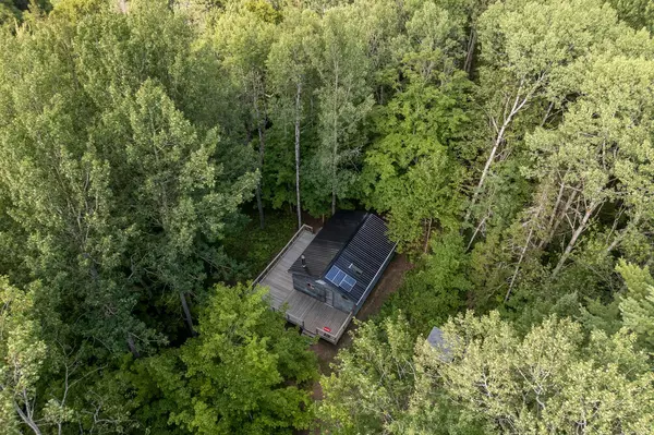 Hastings Highlands, ON K0L 2S0,122 Soble RD