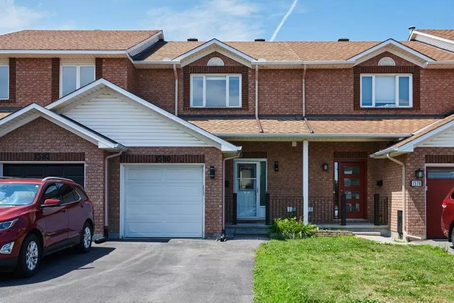 1580 Cedar Mills RD, Orleans - Convent Glen And Area, ON K1C 7M1