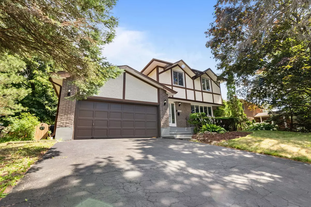 Oshawa, ON L1G 6R8,228 Sherwood CT E