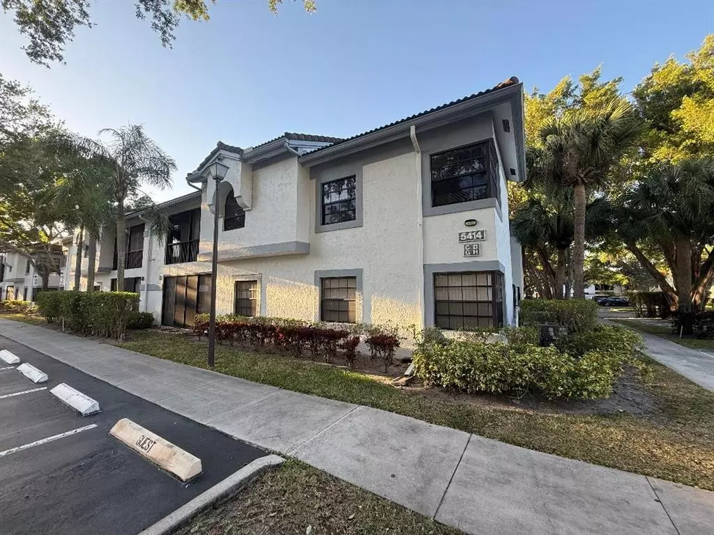 Boynton Beach, FL 33437,5414 Venetia Ct #H