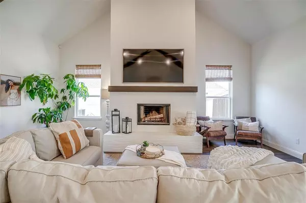 Willow Park, TX 76087,223 E Furlong