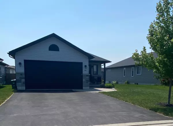 66 Deacon PL, Belleville, ON K8P 5G4