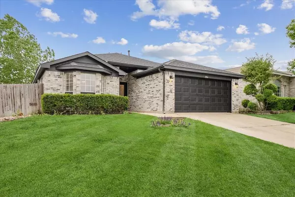 Fort Worth, TX 76131,1816 overland Street