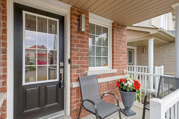 Oshawa, ON L1K 0C1,560 Falconridge DR