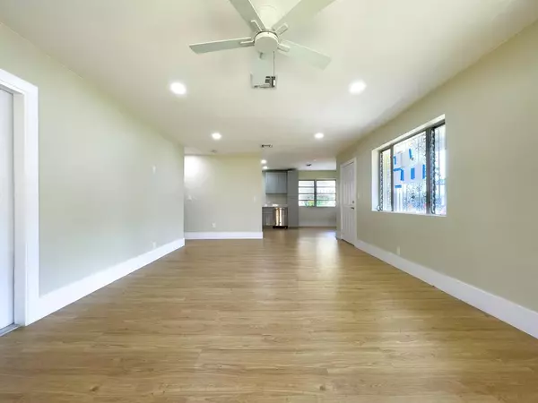 Miami, FL 33147,2287 NW 63rd St