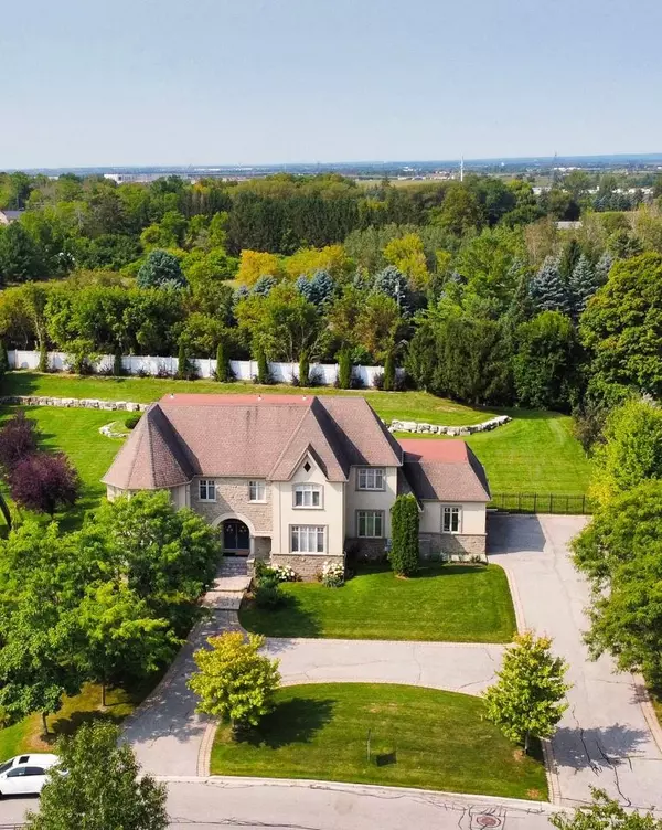 70 Richard Lovat CT, Vaughan, ON L0J 1C0