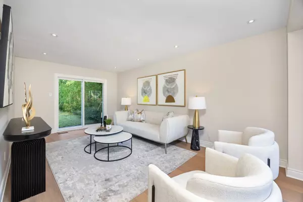 Newmarket, ON L3Y 7S3,143 Glenway CIR