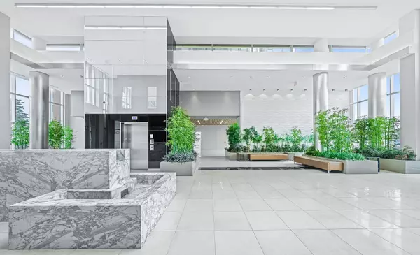 Richmond Hill, ON L4C 1V6,9608 Yonge ST #1005