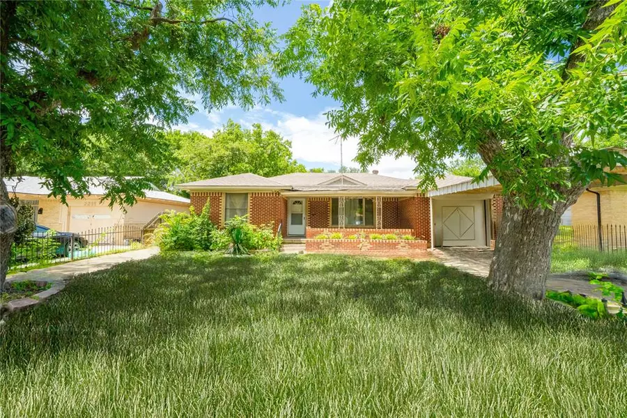 2217 Gaylord Drive, Dallas, TX 75227