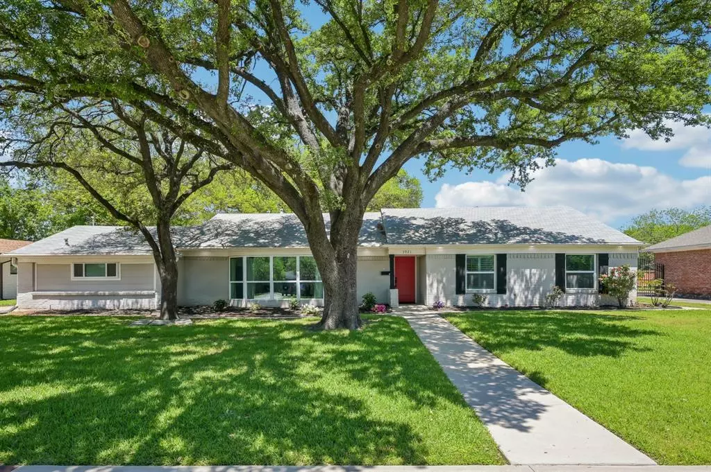 Farmers Branch, TX 75234,3021 Phyllis Lane