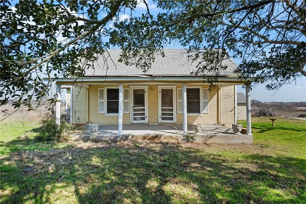 Riesel, TX 76682,400 N Broadway Street