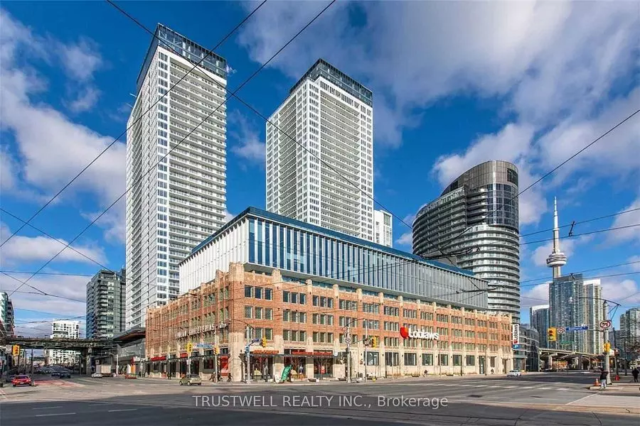 Toronto C01, ON M5V 0N1,17 BATHURST ST #2608