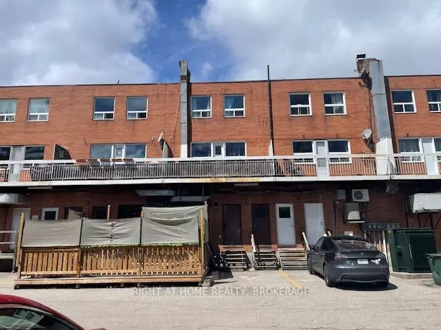 Mississauga, ON L5J 1J7,1852 Lakeshore RD W #2