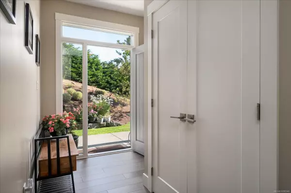 Nanaimo, BC V9T 0E4,5666 Linley Valley Dr