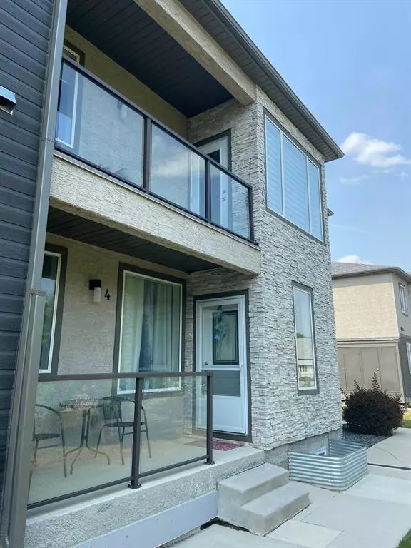 649 Kingsbury ST, Winnipeg, MB R2V 5A7