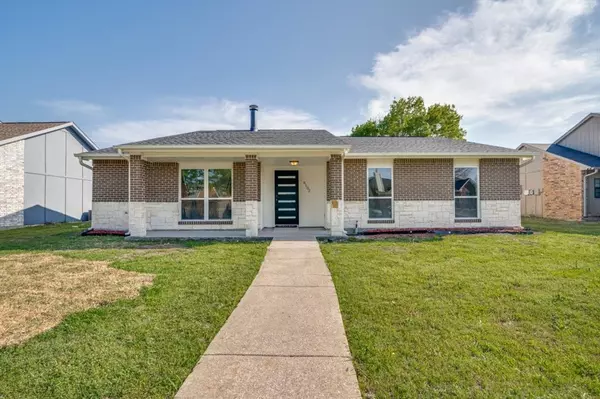 Rowlett, TX 75088,8102 Chesham Drive