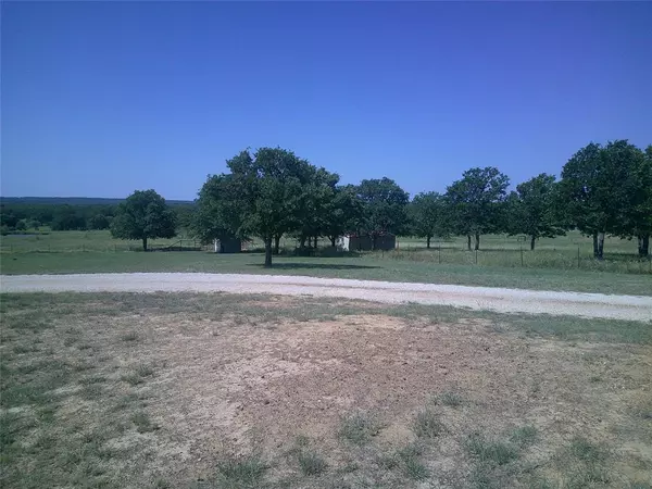 Bowie, TX 76230,957 Frog Hollar Road