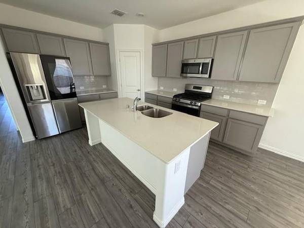 Garland, TX 75040,5417 Windsong Way