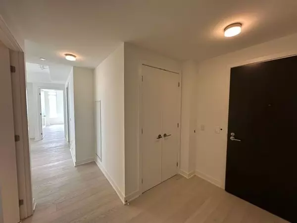Toronto C02, ON M4W 0B7,11 Yorkville AVE #3109