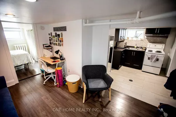 Toronto E03, ON M4J 1Z6,245 Sammon AVE