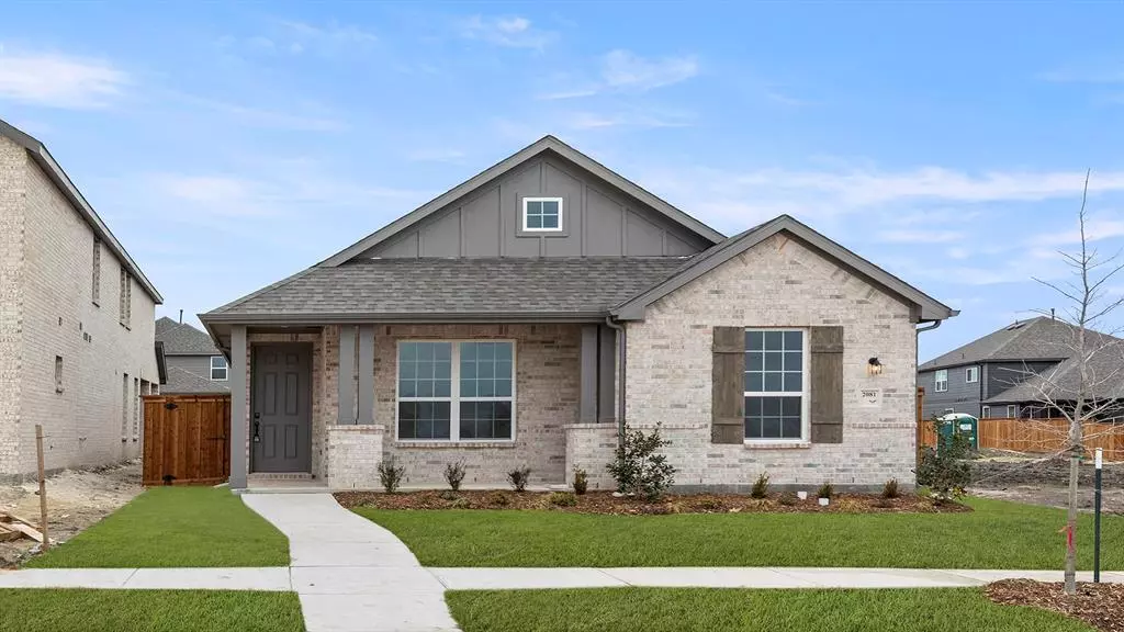 2017 Bayfront Drive, Royse City, TX 75189