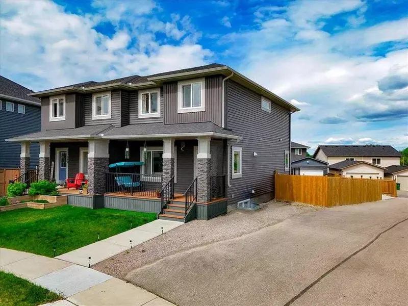 149 RAVENSTERN CRES SE, Airdrie, AB T4A0W3