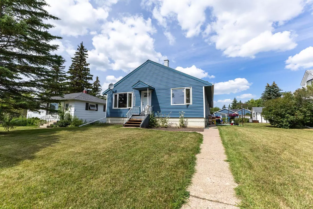 Stettler, AB T0C2L2,4504 49 Ave
