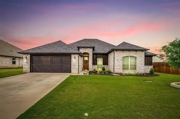 202 Harp Avenue, Godley, TX 76044