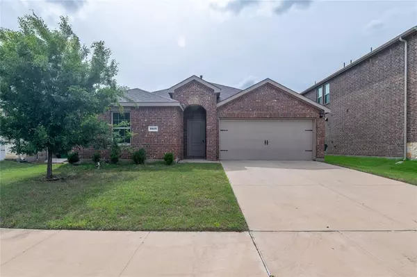 3929 Dickinson Avenue, Aubrey, TX 76227