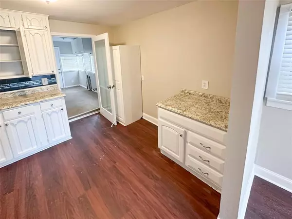 Fort Worth, TX 76107,5729 Blackmore Avenue