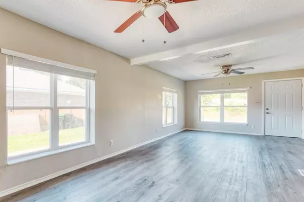 Pilot Point, TX 76258,307 N Dallas Street