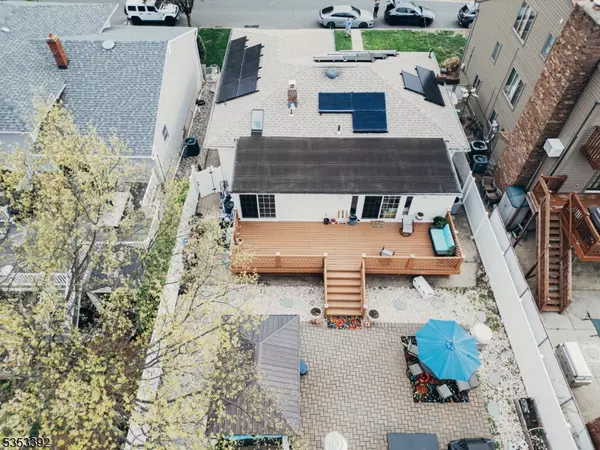 Secaucus Town, NJ 07094,15 Millridge Rd