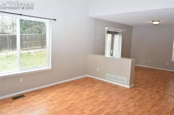 Colorado Springs, CO 80922,4642 Bittercreek DR