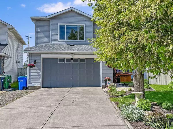 390 Somerside PARK Southwest, Calgary, AB T2Y 3G7