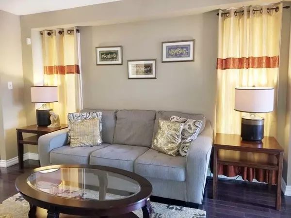 Mississauga, ON L5N 8K5,1476 Spring Garden CT