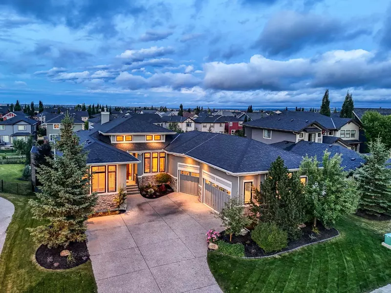 113 Silverado Crest LNDG Southwest, Calgary, AB T2X 0N9
