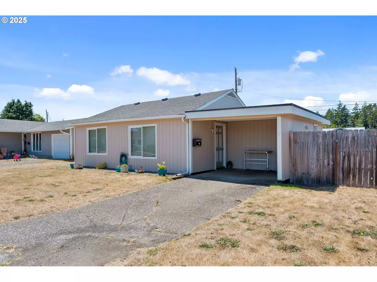 North Bend, OR 97459,1560 HAYES ST