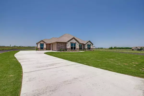 886 County Road 2154, Caddo Mills, TX 75135