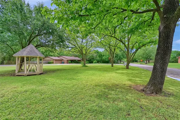 Sherman, TX 75092,2805 Windsor Drive