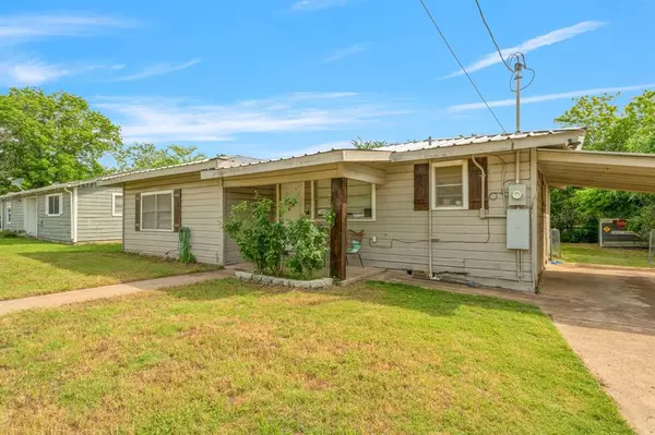 Stephenville, TX 76401,685 S First Avenue