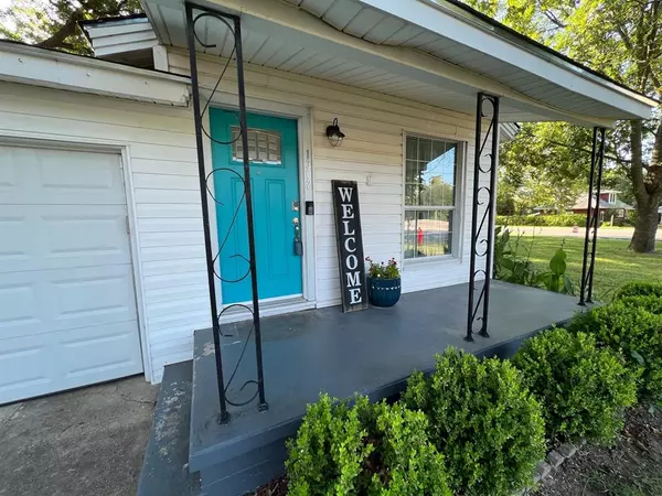 Weatherford, TX 76086,1302 Oliver Street