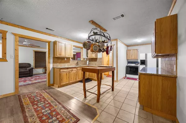 Whitney, TX 76692,153 Center Loop