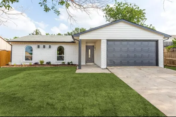 5428 Adams Drive, The Colony, TX 75056
