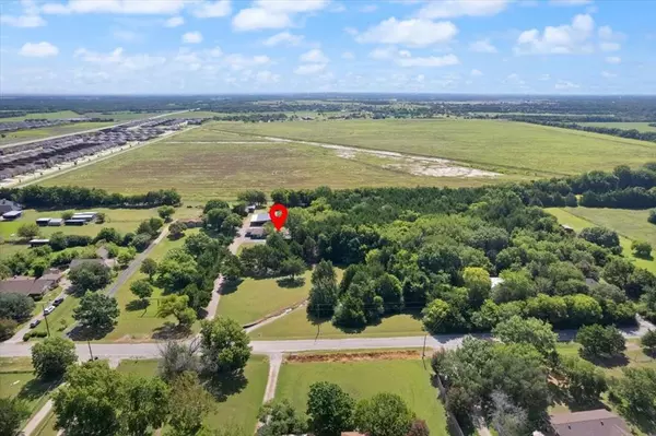 2830 Green Acre Lane, Lancaster, TX 75146
