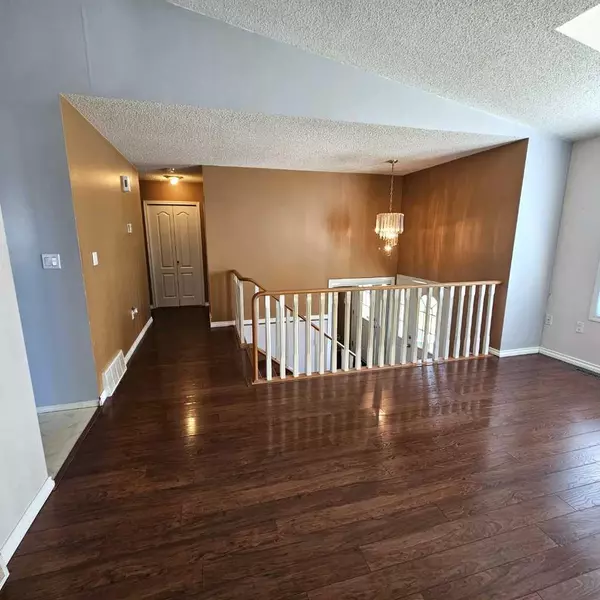 Edson, AB T7E 1E8,5014 9 Avenue
