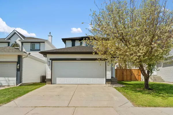 1035 Coventry DR Northeast, Calgary, AB T3K4P2